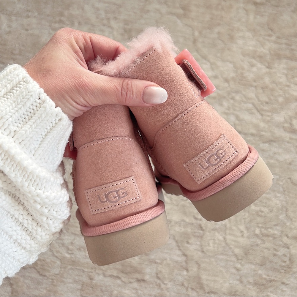 UGG Mini Bailey Fashion Buckle Boots